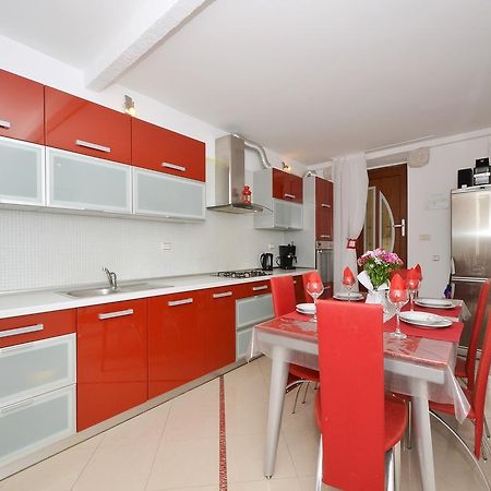 Apartment Nikolina Trogir Bagian luar foto