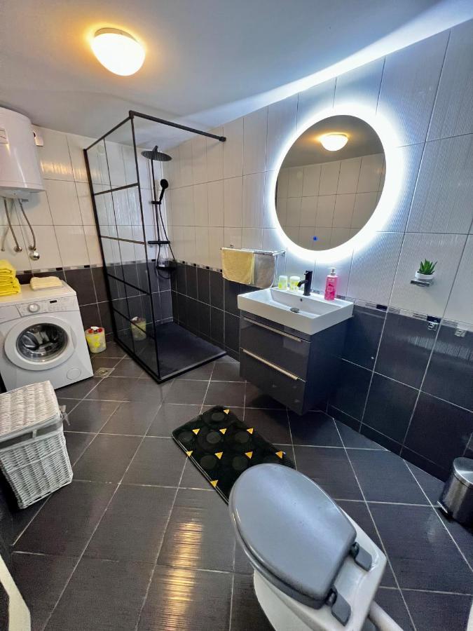 Apartment Nikolina Trogir Bagian luar foto