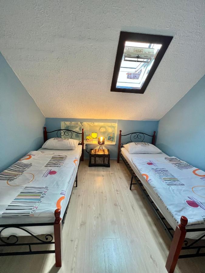 Apartment Nikolina Trogir Bagian luar foto