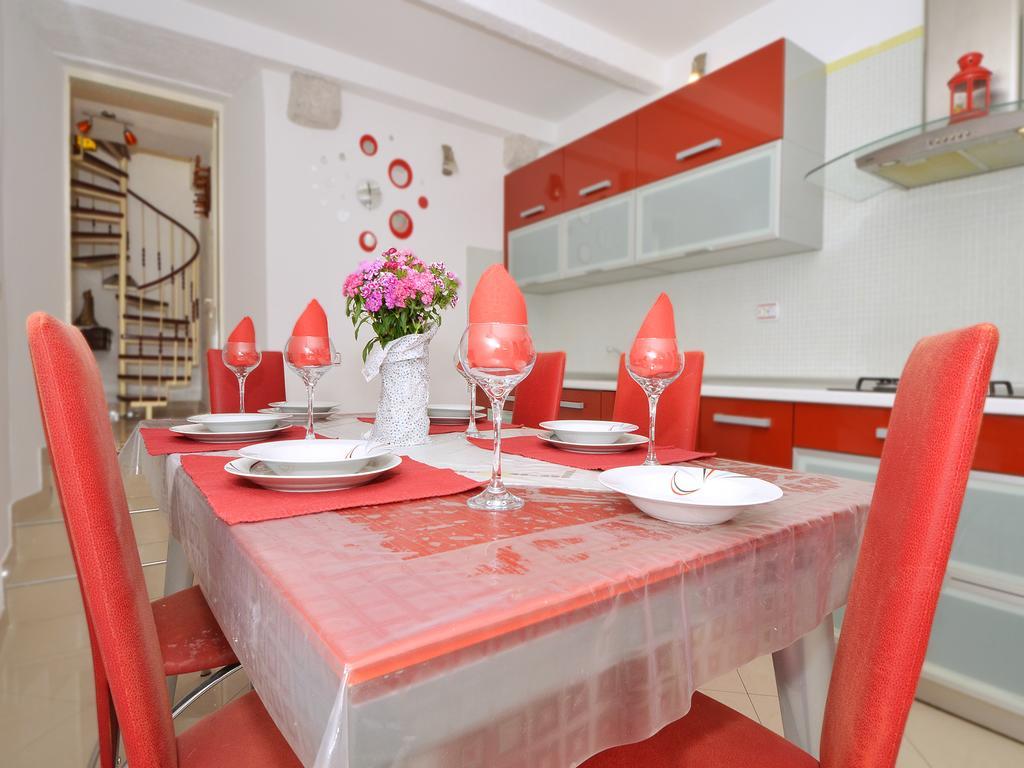 Apartment Nikolina Trogir Bagian luar foto