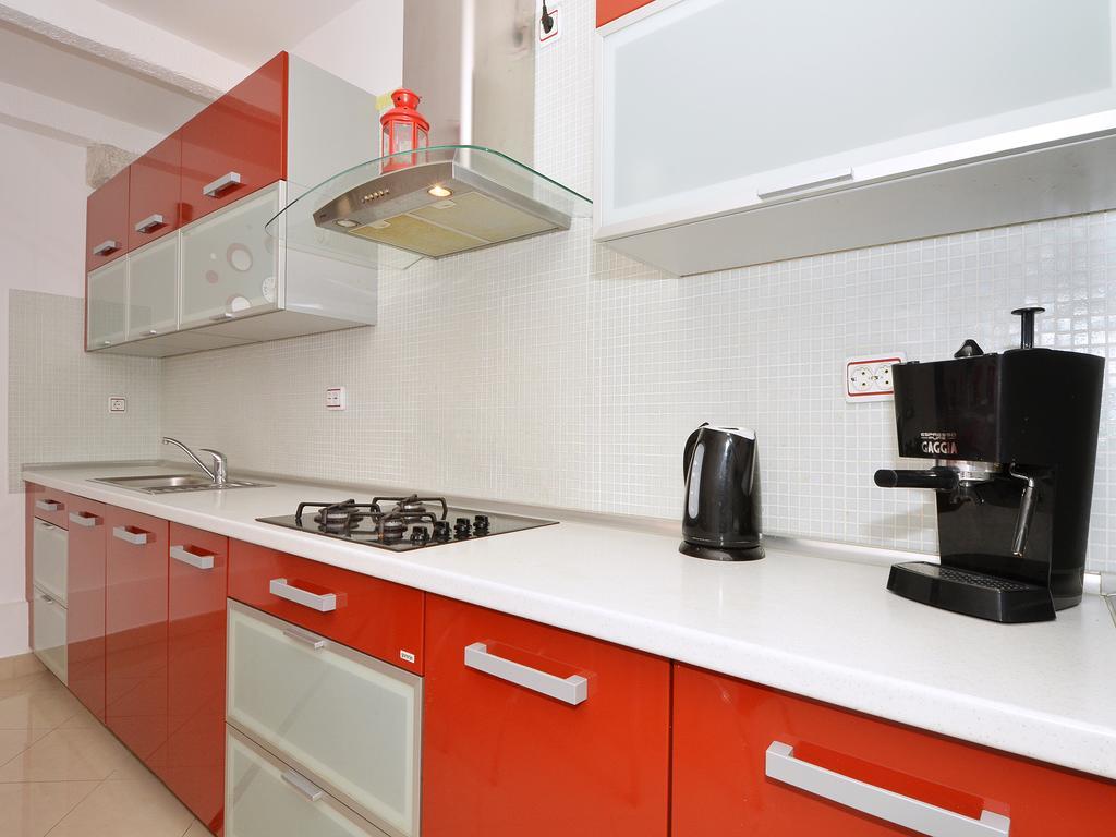 Apartment Nikolina Trogir Bagian luar foto